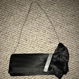 Clutch/handbag with ruffles